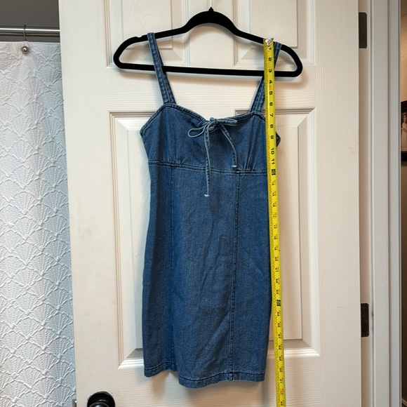 Pacsun denim dress with sweater - Picture 6 of 9